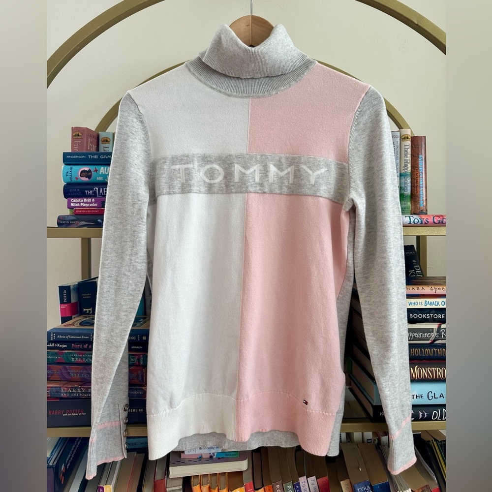 Tommy Hilfiger Baby Pink, Light Grey & White ‘Stella’ Turtleneck 💖🤍🩶